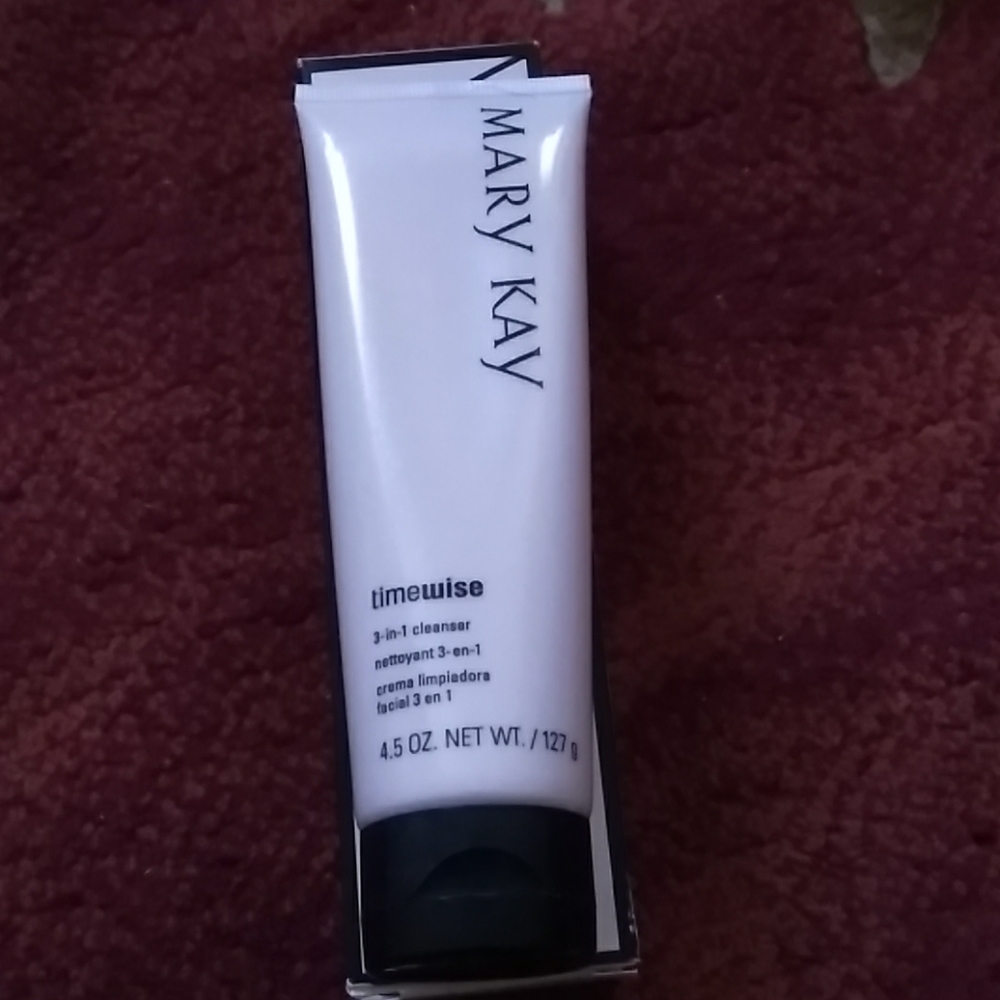 3-in-1 cleanser